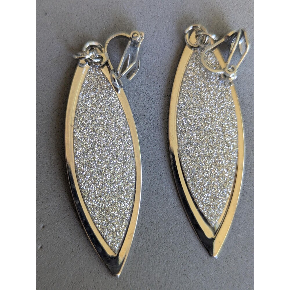 Vintage 1980s Silver Glitter Marquise Dangle Clip On Earrings Geometric